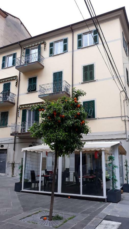 Appartamento Il Golfo Dei Poeti E 5 Terre A 2 Passi لا سبيتسْيا المظهر الخارجي الصورة