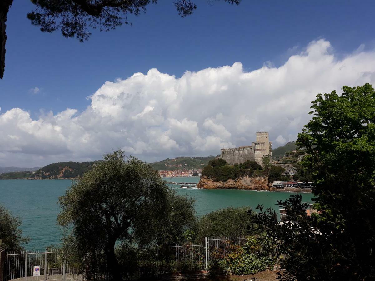 Appartamento Il Golfo Dei Poeti E 5 Terre A 2 Passi لا سبيتسْيا المظهر الخارجي الصورة